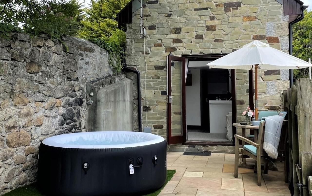The Stables - Detached Cottage With Private Garden & Hot Tub St Austell Kültér fotó